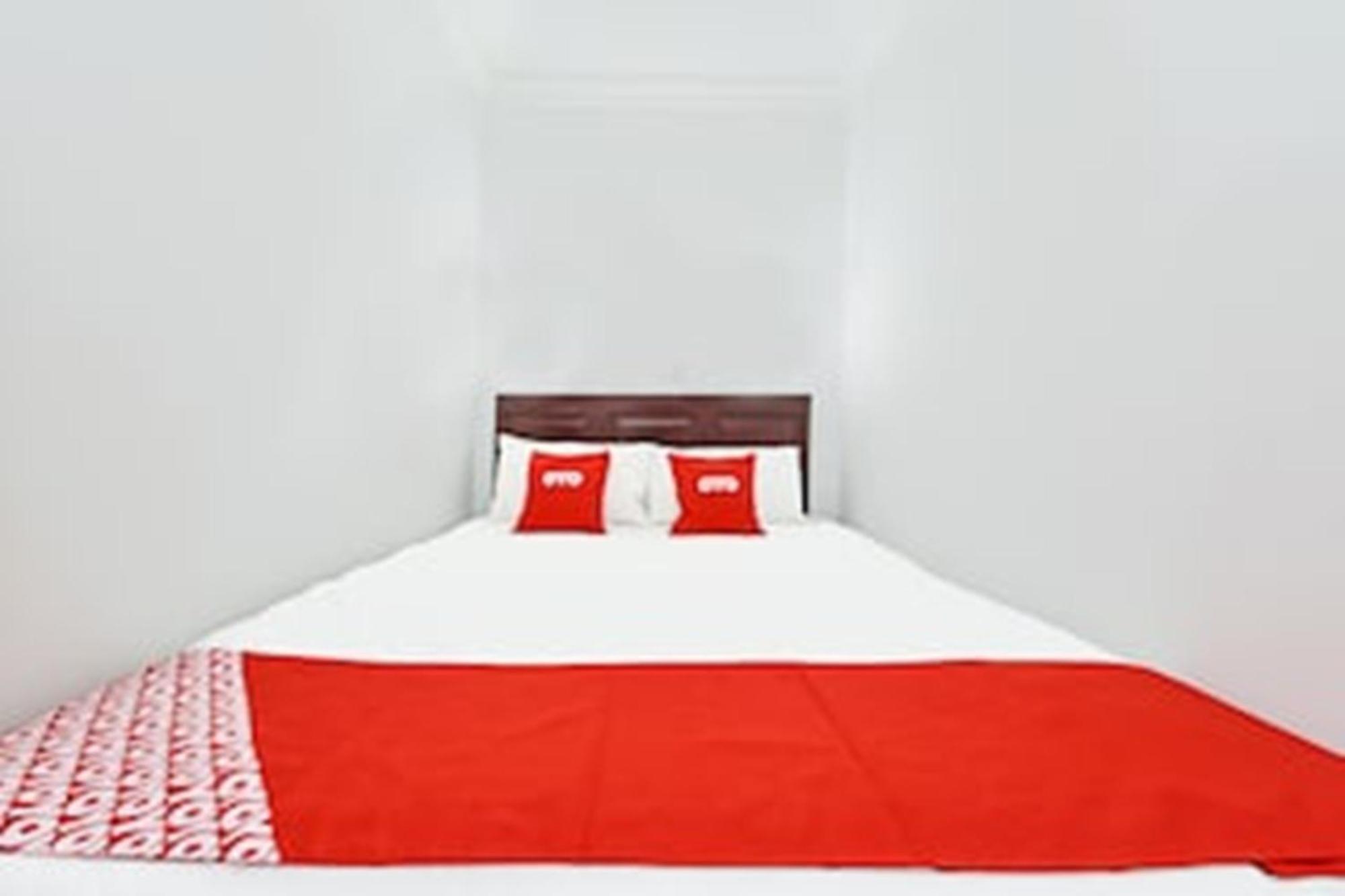 OYO 90572 J Hostels Jalan Ampang Kuala Lumpur Bagian luar foto
