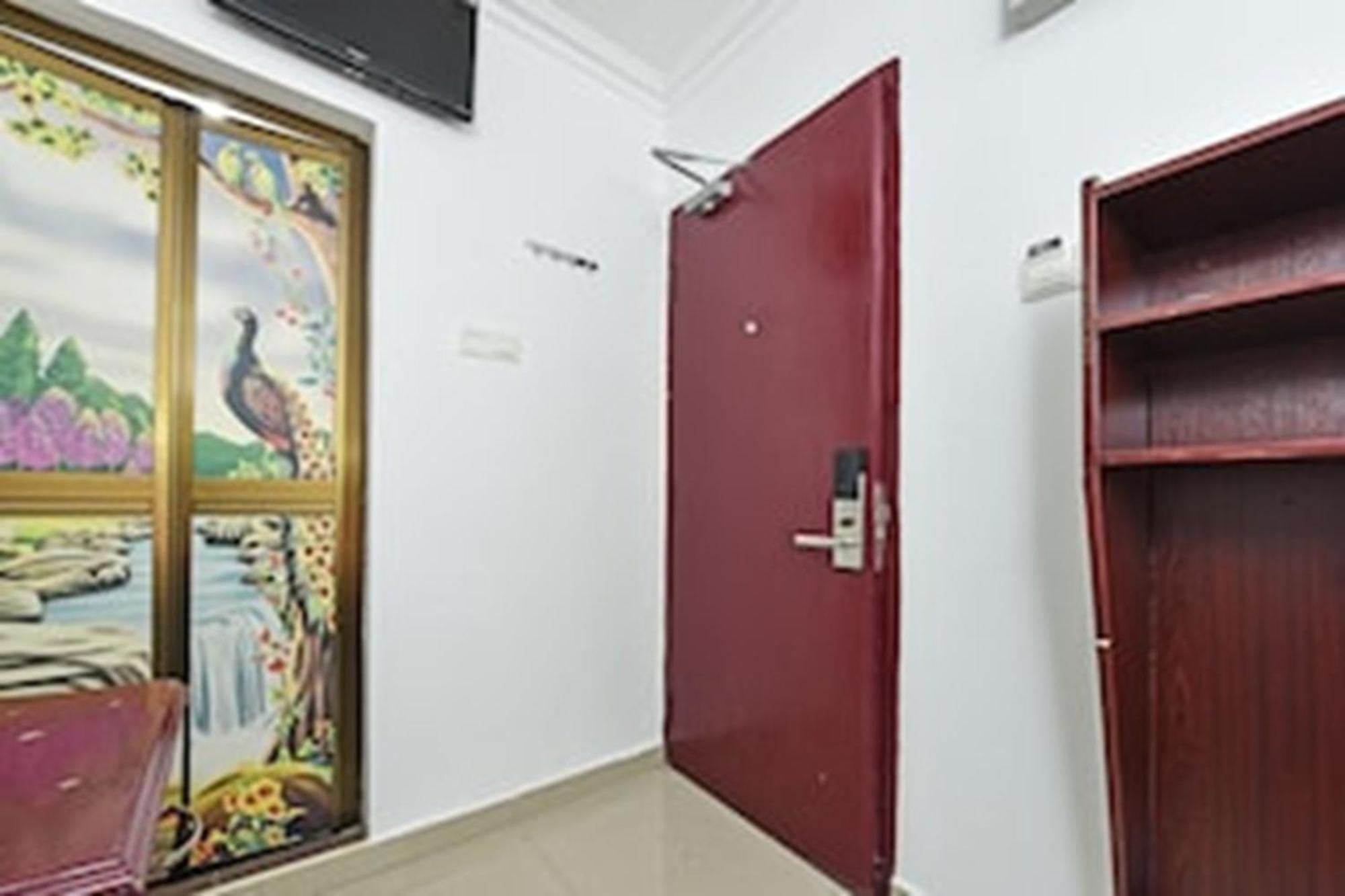 OYO 90572 J Hostels Jalan Ampang Kuala Lumpur Bagian luar foto